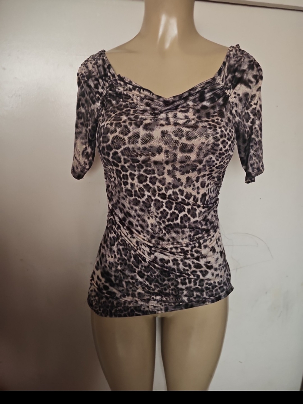 Women’s Black & White Leopard Print Short Sleeve Top